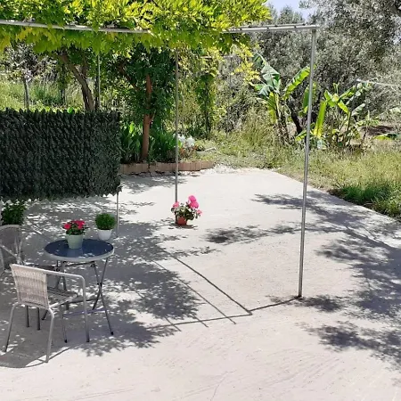 דירה Daphnes Ratzaklíon